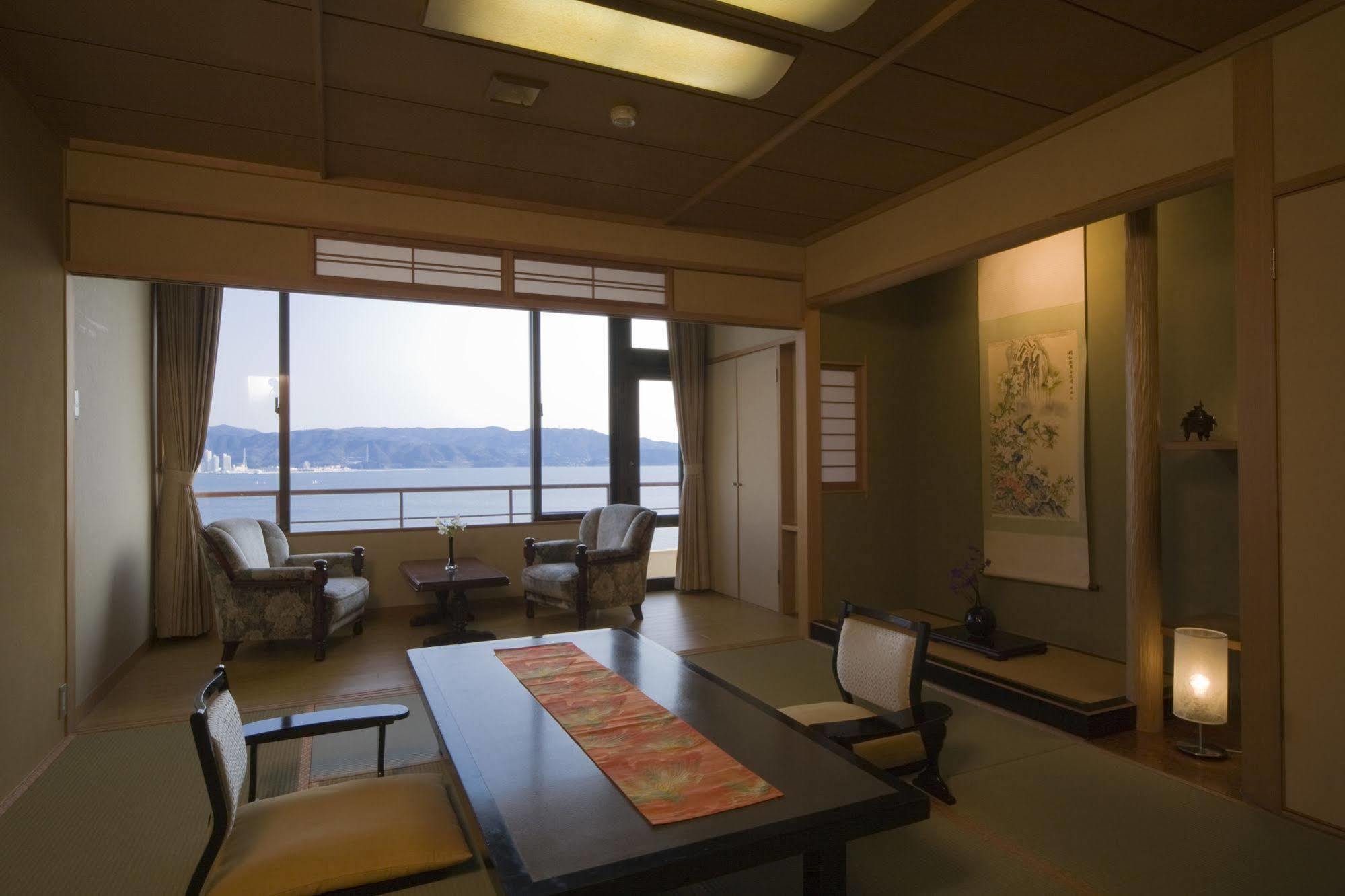 和歌山 和歌之浦温泉-万波万话日式度假旅馆酒店 外观 照片